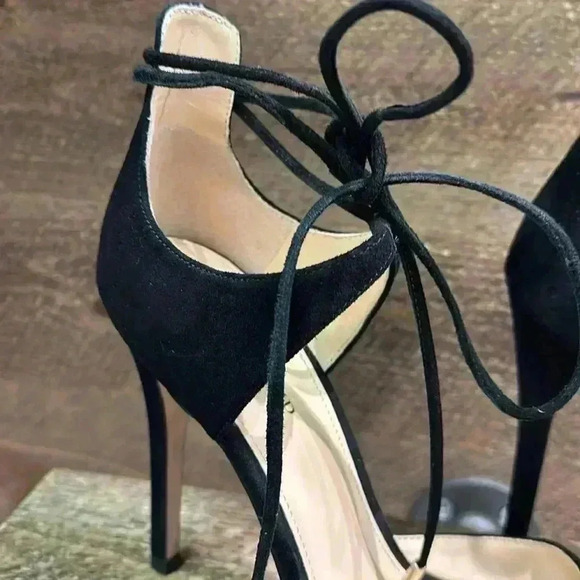 Ivanka Trump Suede  lace up  4 inch heels Size 9 - Picture 2 of 6